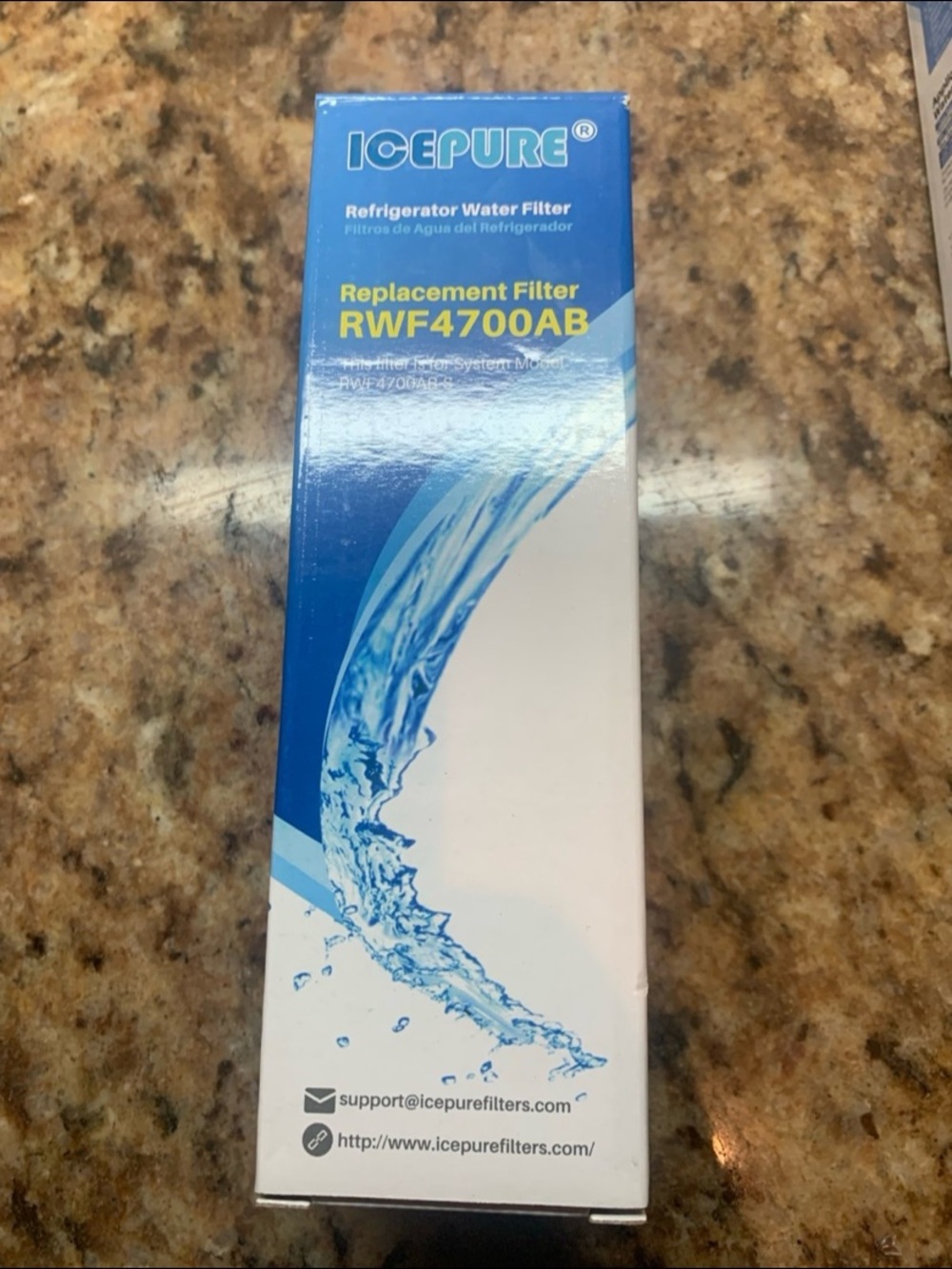 ICEPURE RWF4700AB replacement refrigerator water filter. BPA FREE.